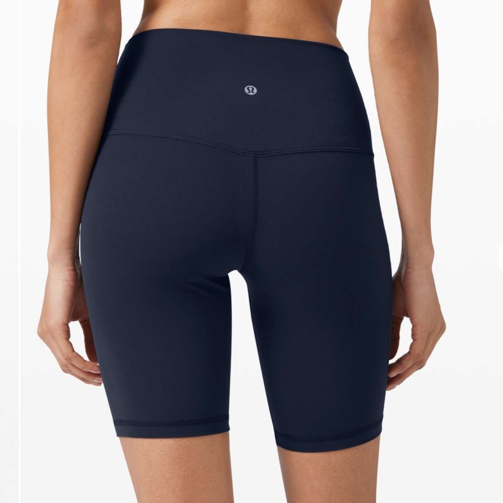 Lululemon Align High Rise Short 8" size 2